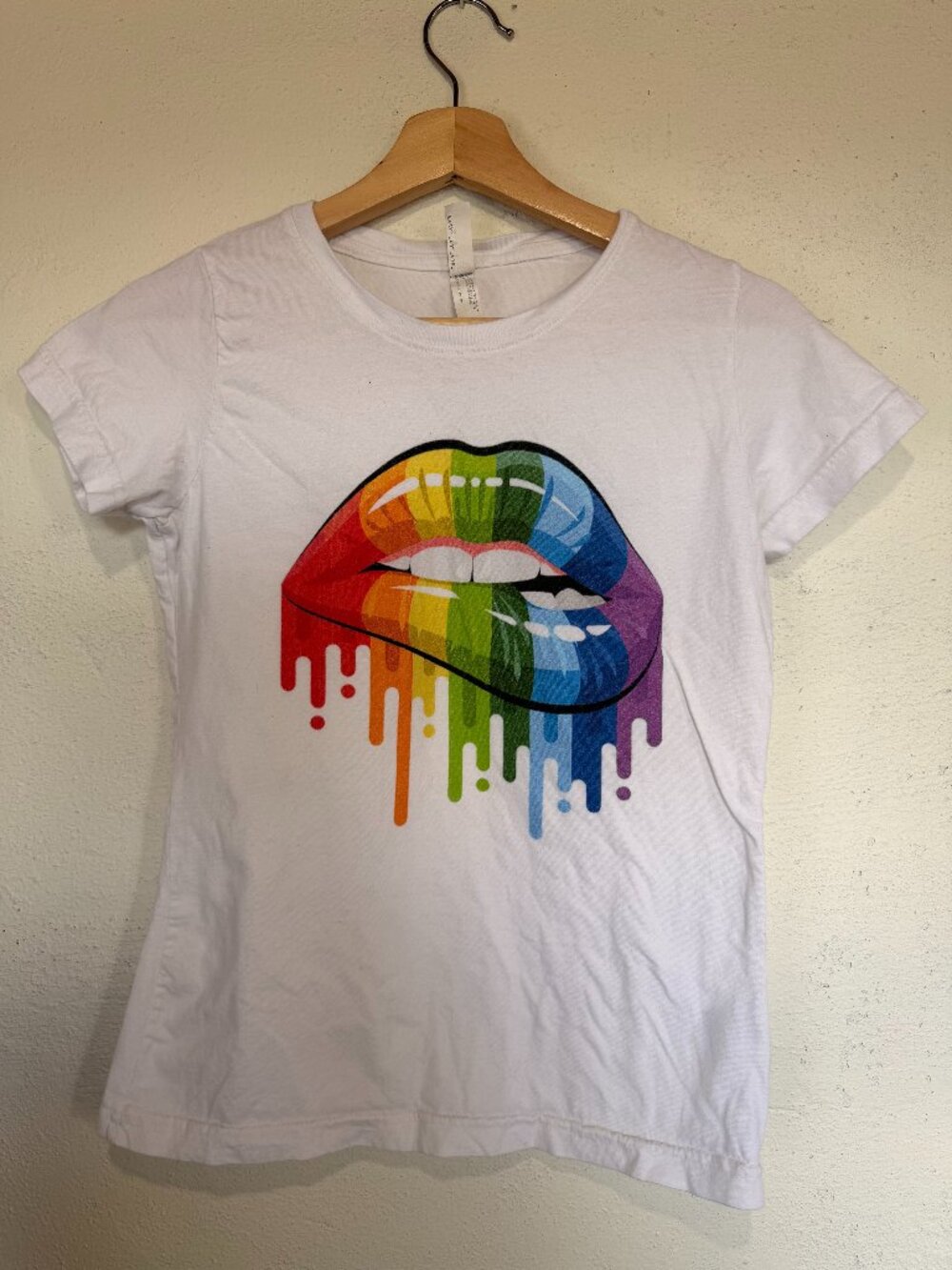 Sexy Rainbow Biting Lips Tee Shirt